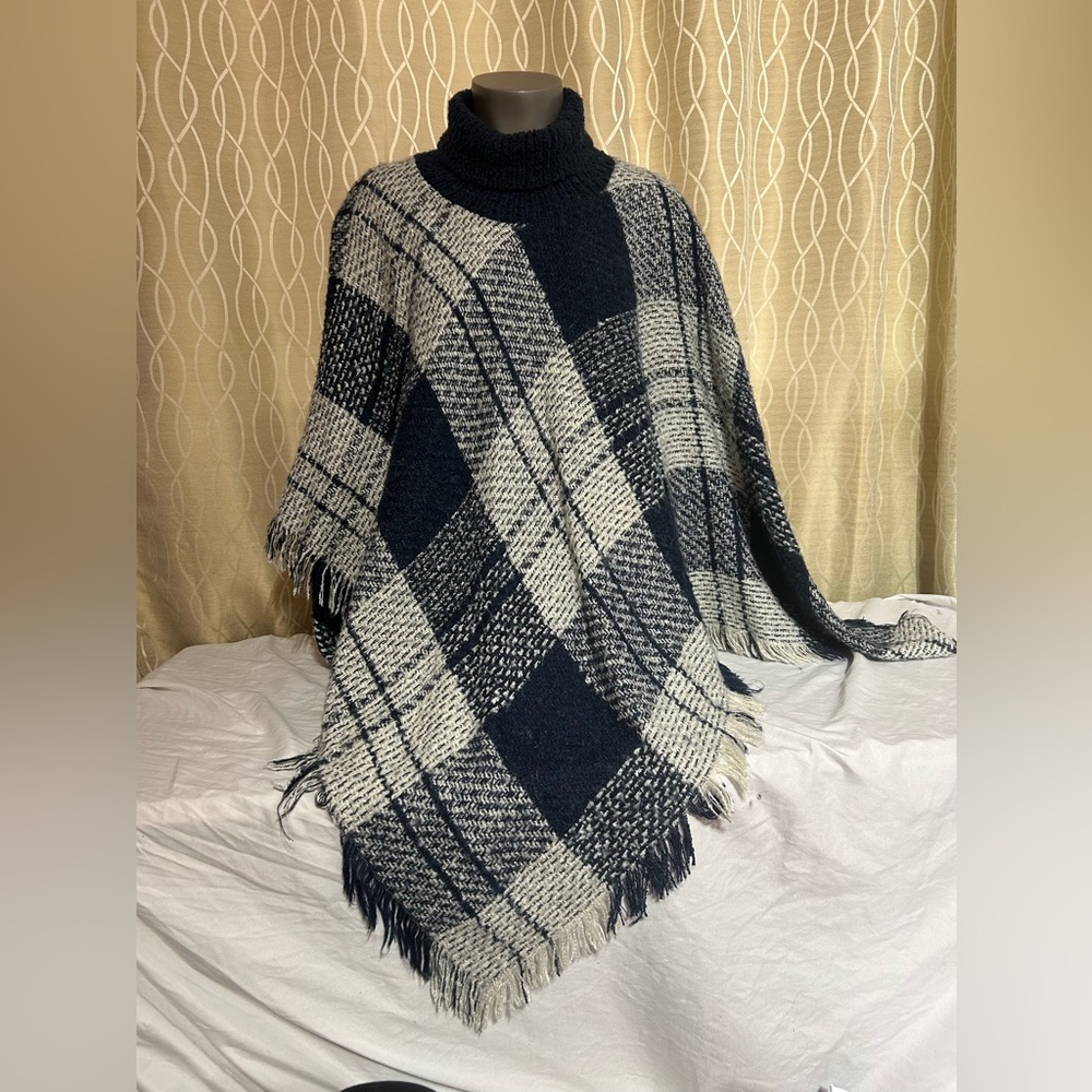 Navy and white Plaid Woven Poncho with Batwing sleeves and Fringed Hemline